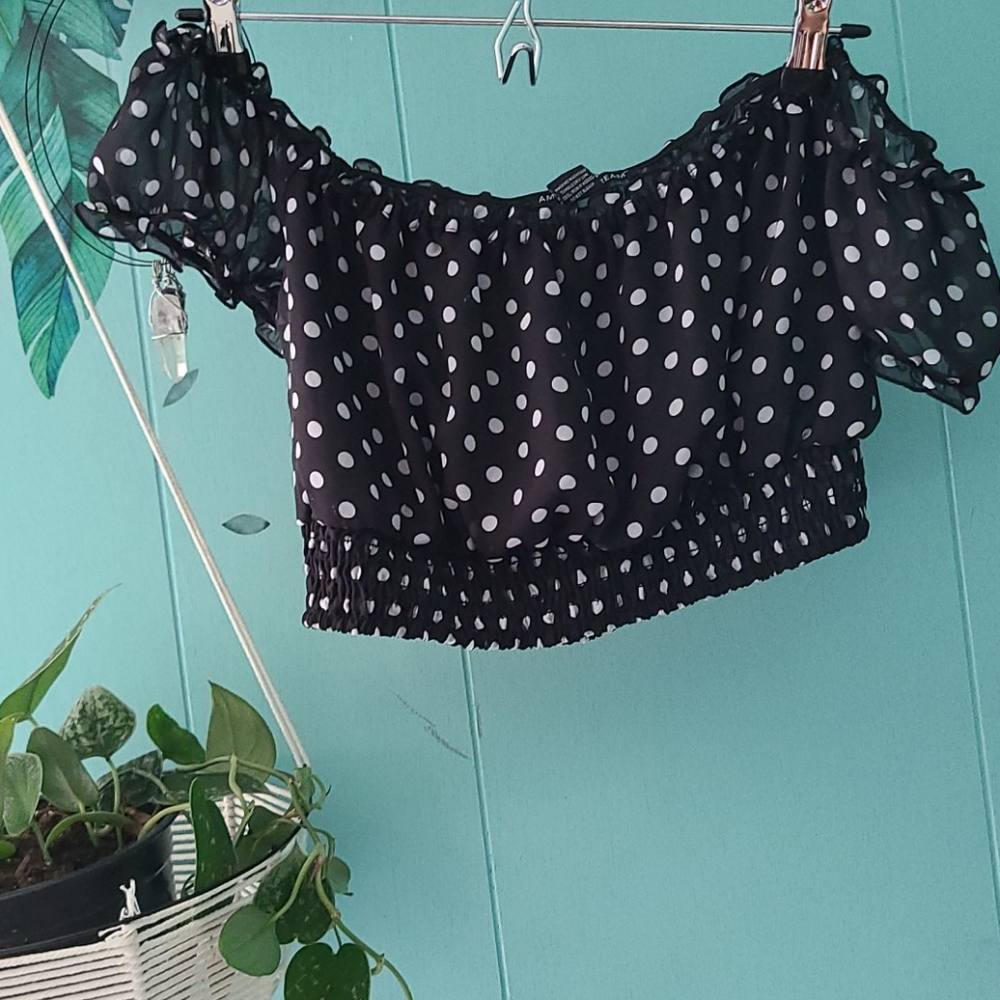Polka Dot crop top off the shoulders